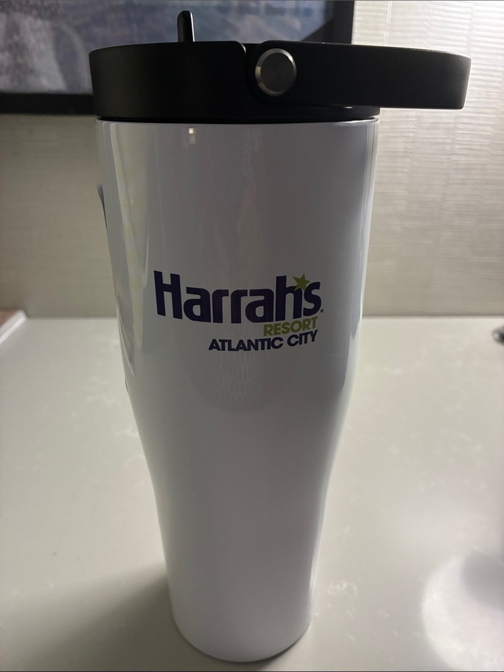 Harrah’s Atlantic City White Corkcicle XL Travel Tumbler with Black Lid 30oz NWT